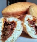 Roti daging pedas